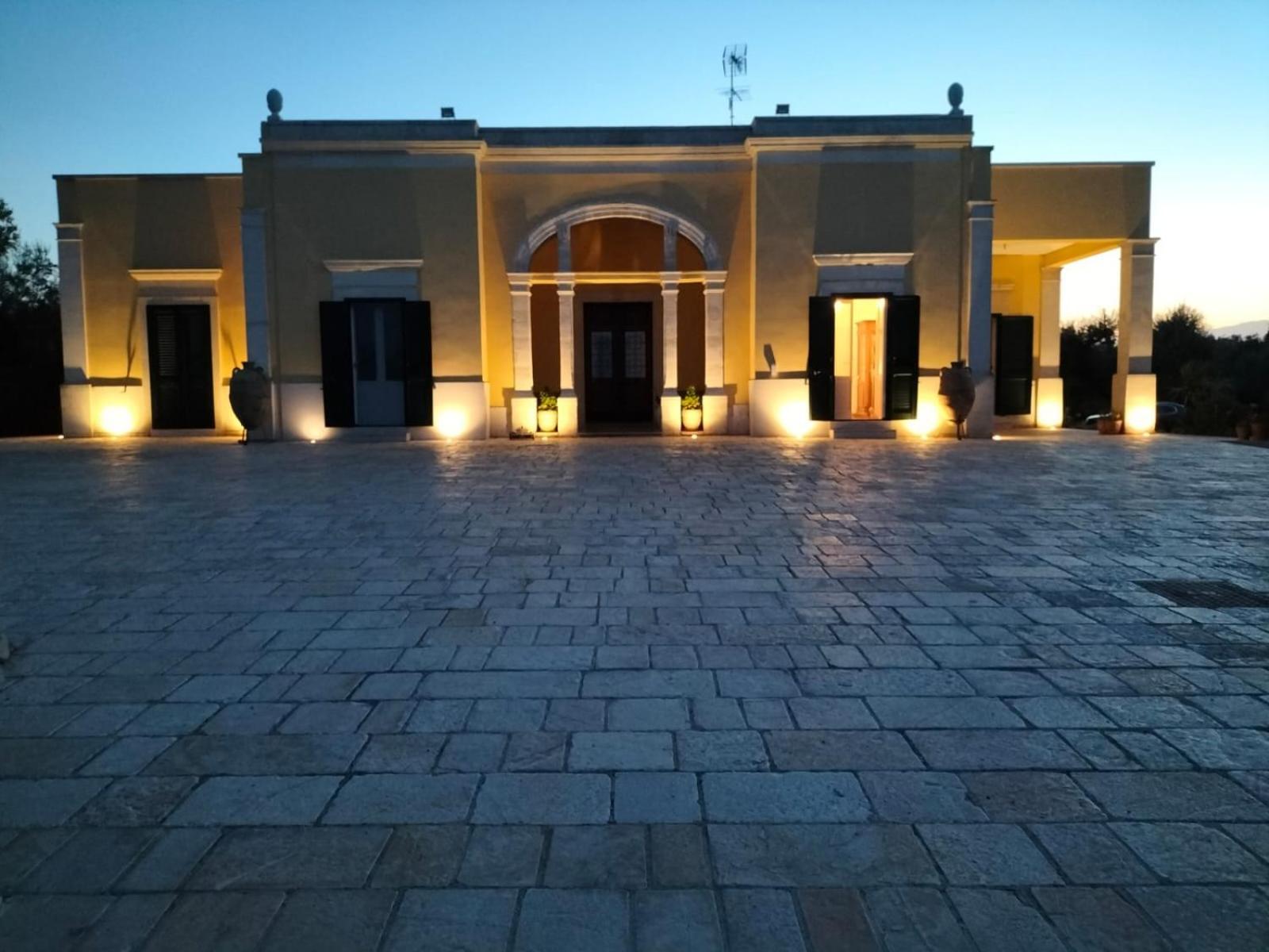 فندق Oleum ميسانيي المظهر الخارجي الصورة